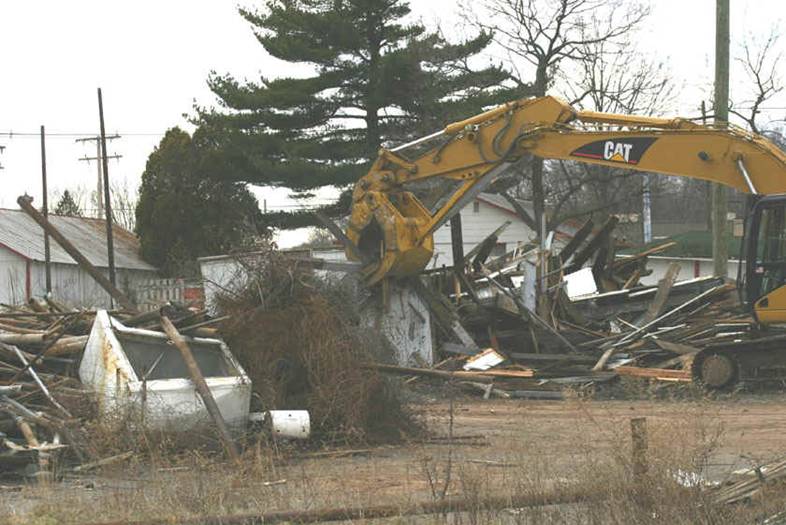 c01.06.06_FLEM_gone.jpg (159589 bytes)